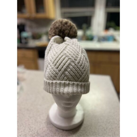 Beanie - Picture 1 of 4